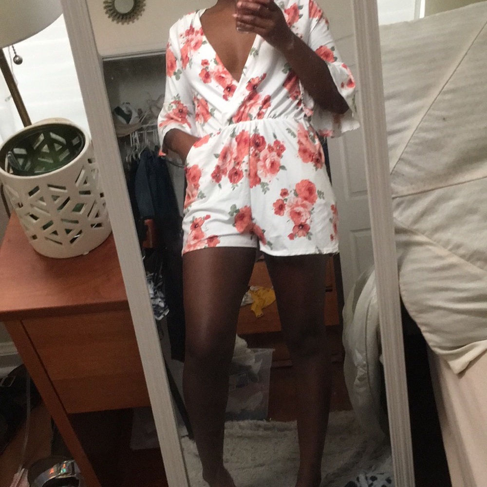 Floral Romper!! Never Worn!